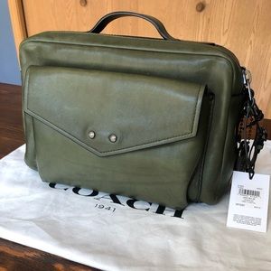 Coach Jaxson bag 28 in Glade.